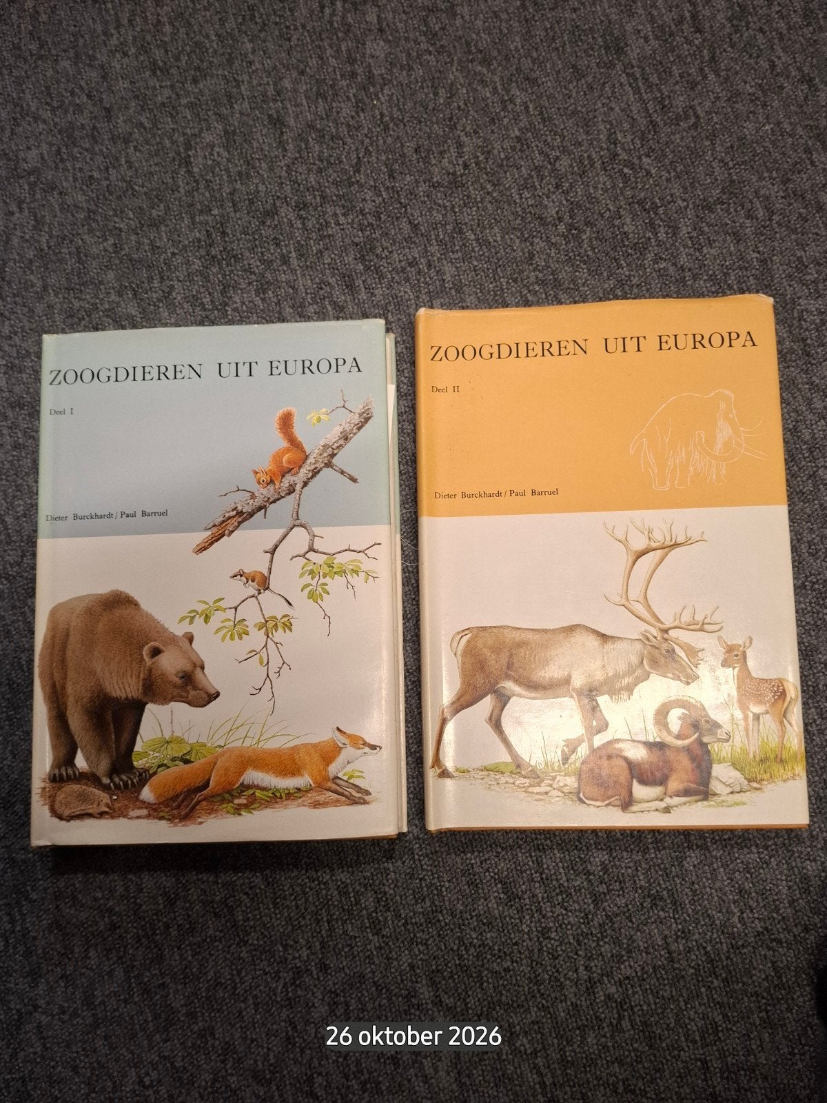 2 boeken Zoogdieren uit Europa, Ophalen