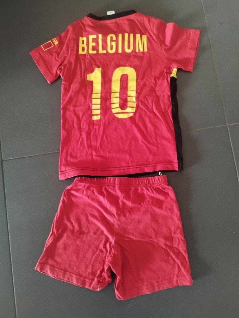 Voetbaltenue maat 116, Kinderen en Baby's, Ophalen, Gebruikt, Jongen of Meisje, H&M