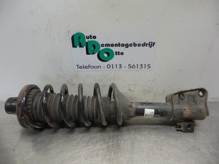 Schokdemperpoot links-achter van een Landrover Freelander, -, -, Ophalen of Verzenden, -