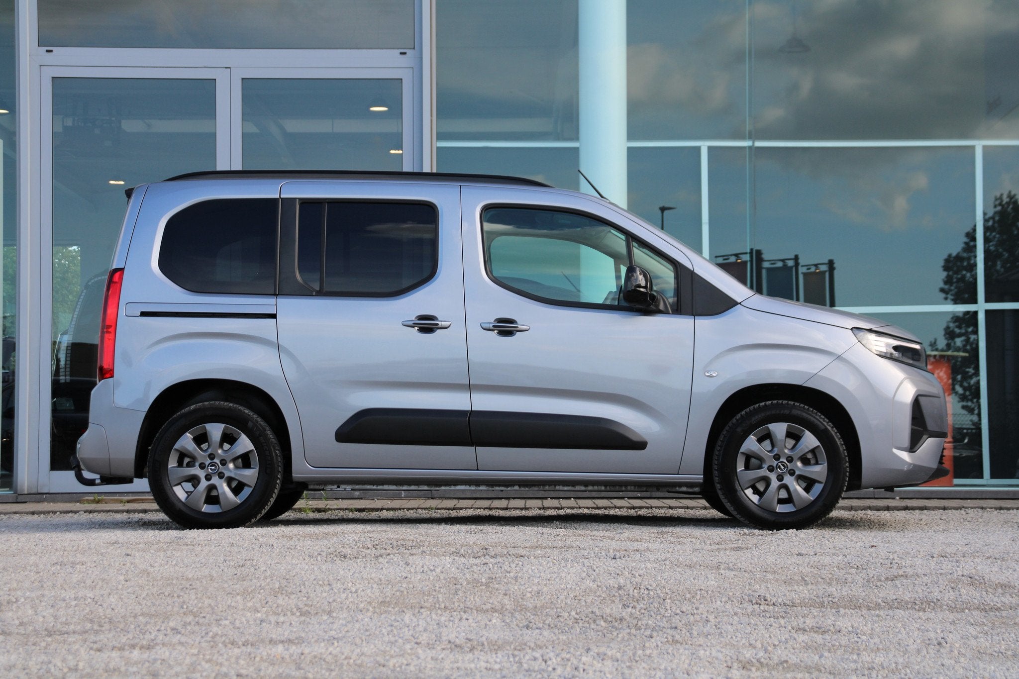 Opel Combo Life 1.2T M6 110PK *3J GARANTIE+ASSISTANCE*, Autos, 144 g/km, Achat, Euro 6, Entreprise