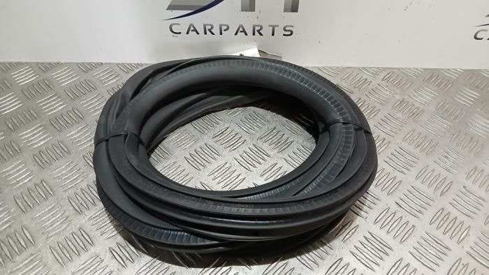 Portierrubber 4Deurs rechts-achter van een Opel Corsa, Gebruikt, -, -, Opel