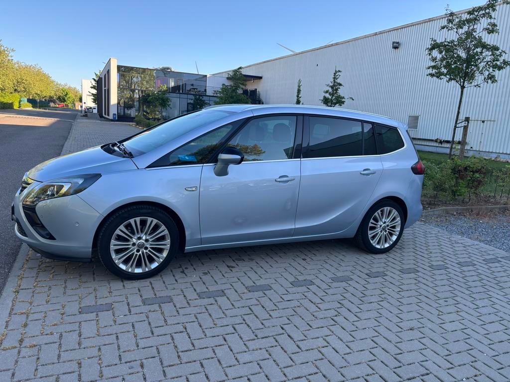 Opel Zafira Tourer 1.4 - 7 sièges - CONTRÔLE TECHNIQUE OK !, Autos, Euro 6, 7 places, Boîte manuelle, Noir