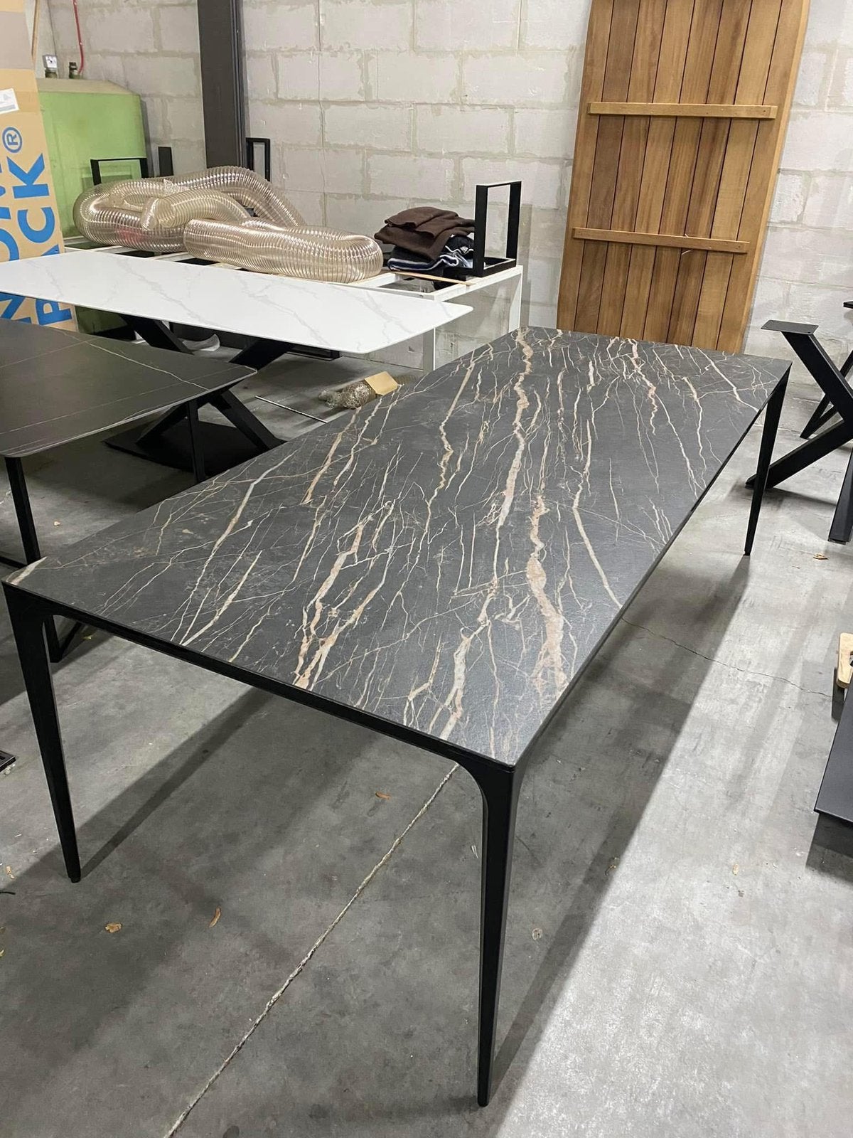 Tuintafel keramiek, Tuin en Terras, Algu design, Nieuw, Ophalen of Verzenden, Algudesign@hotmail.com
