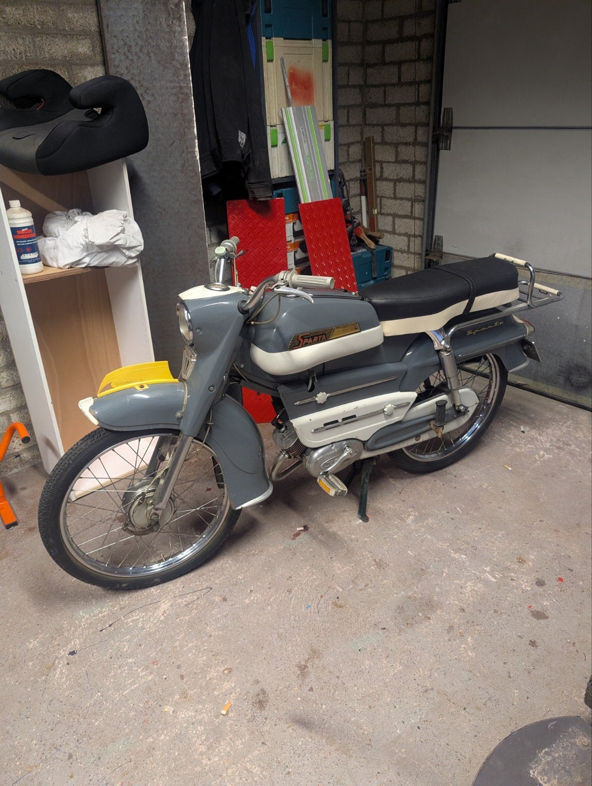 vieux cyclomoteur recherché, Vélos & Vélomoteurs, Cyclomoteurs | Oldtimers & Ancêtres, Enlèvement