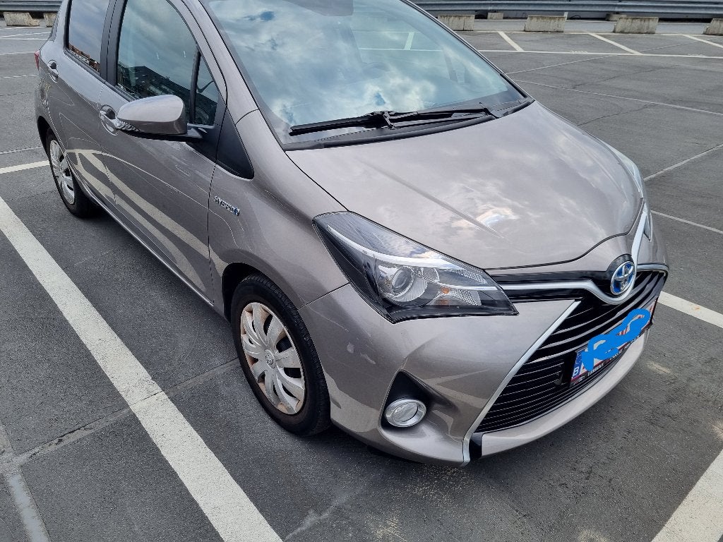 Toyota Yaris Hybride (2015) / 54000 km / NAVI / Camera, Euro 6, Entretenue par le concessionnaire, 5 portes, 5 places