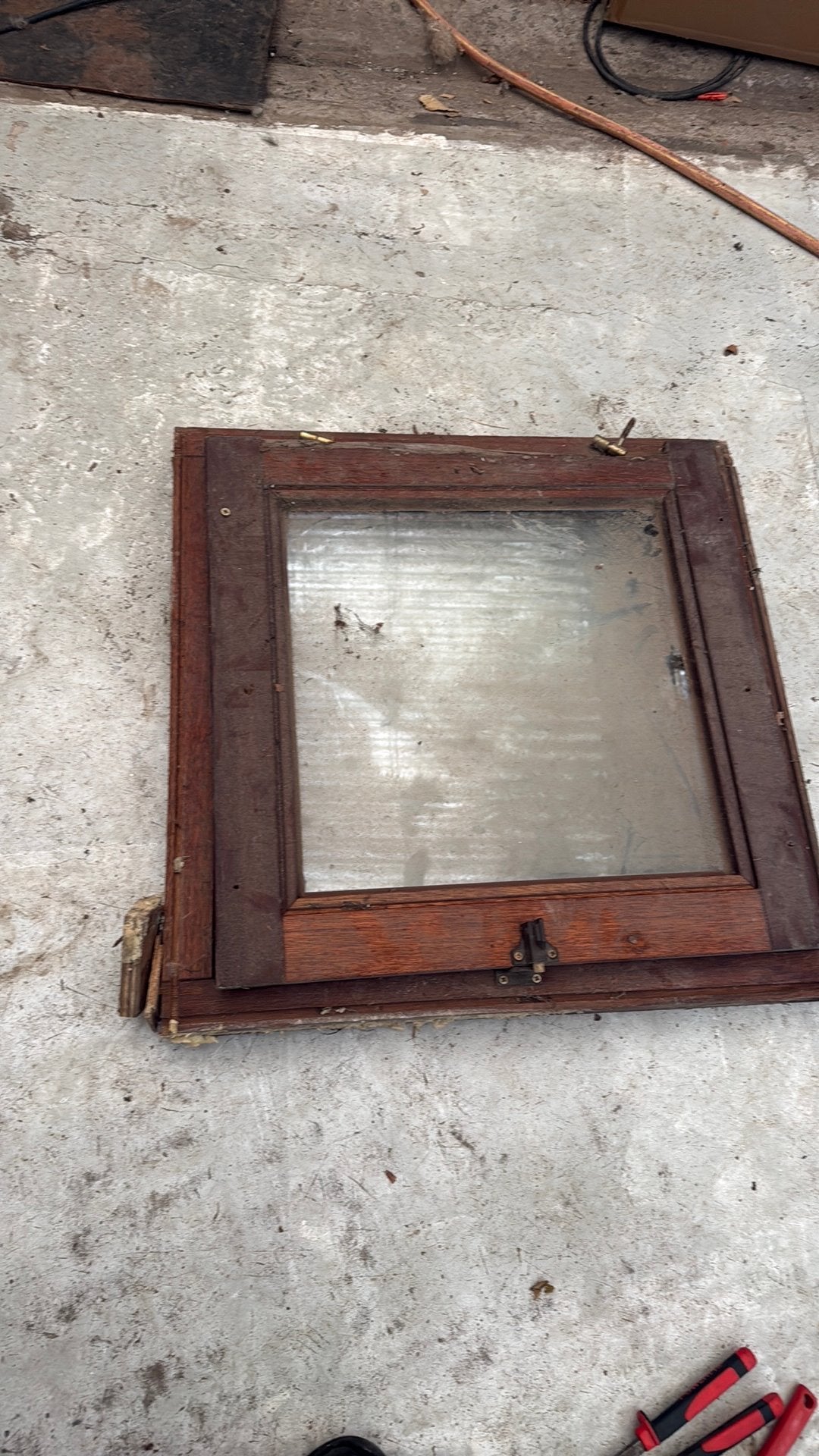 Fenêtre en bois à double vitrage 68x68 cm meranti, Bricolage & Construction, Vitres, Châssis & Fenêtres, Double vitrage, Enlèvement