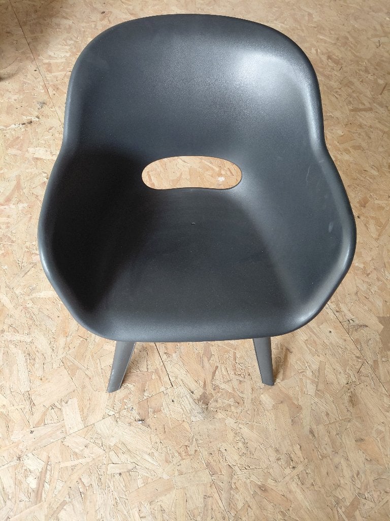 6 Leuke zwarte stoelen / kuipjes / met armleuningen, Ophalen, Gebruikt, Kunststof