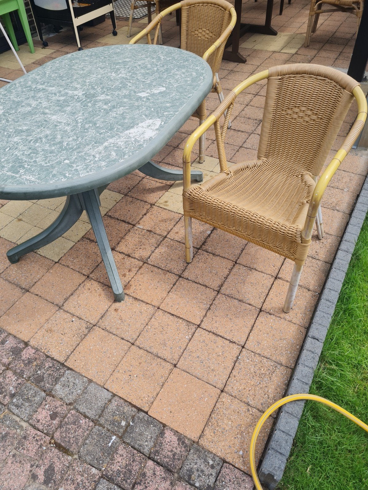 Tafel en 6 stoelen, Ophalen