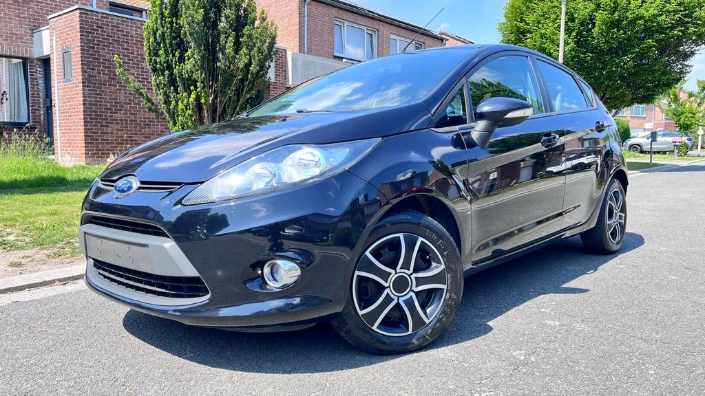 FORD FESTA 1.25 essence ‼️ 100 000 km ‼️ CLIMATISATION, Autos, Ford, Entreprise, Achat, Fiësta, ABS, Airbags, Air conditionné