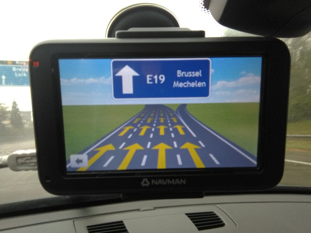👍 Gps Navman F 410 , Navi 23 E. Landen - Perfecte staat, Auto diversen, Autonavigatie, Ophalen, Zo goed als nieuw