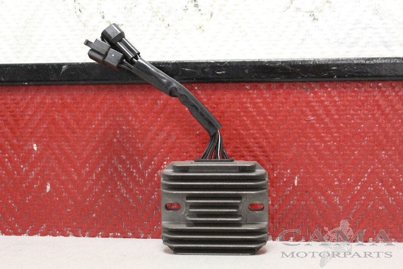 REGULATEUR DE TENSION Suzuki (32800-16G00), Motos, Pièces | Suzuki, Dhr. S. di Majo, Utilisé, Info@cama-motorparts.nl, P.J. Troelstraweg 8 8
3144 CX  MAASSLUIS, NL