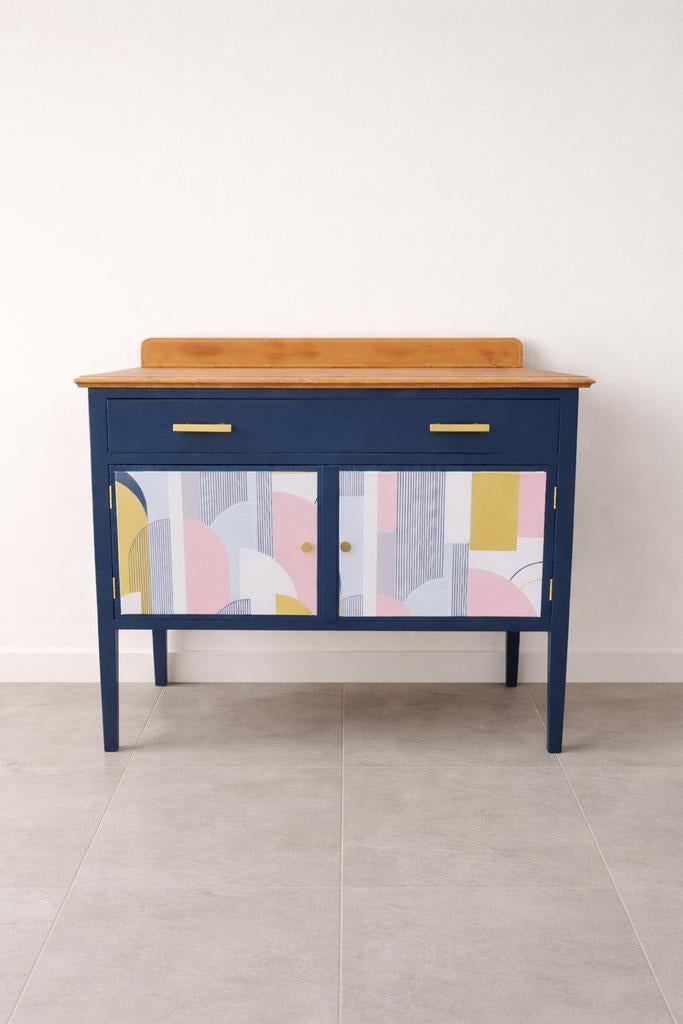 Petit buffet relooké, Maison & Meubles, Armoires | Buffets, Enlèvement