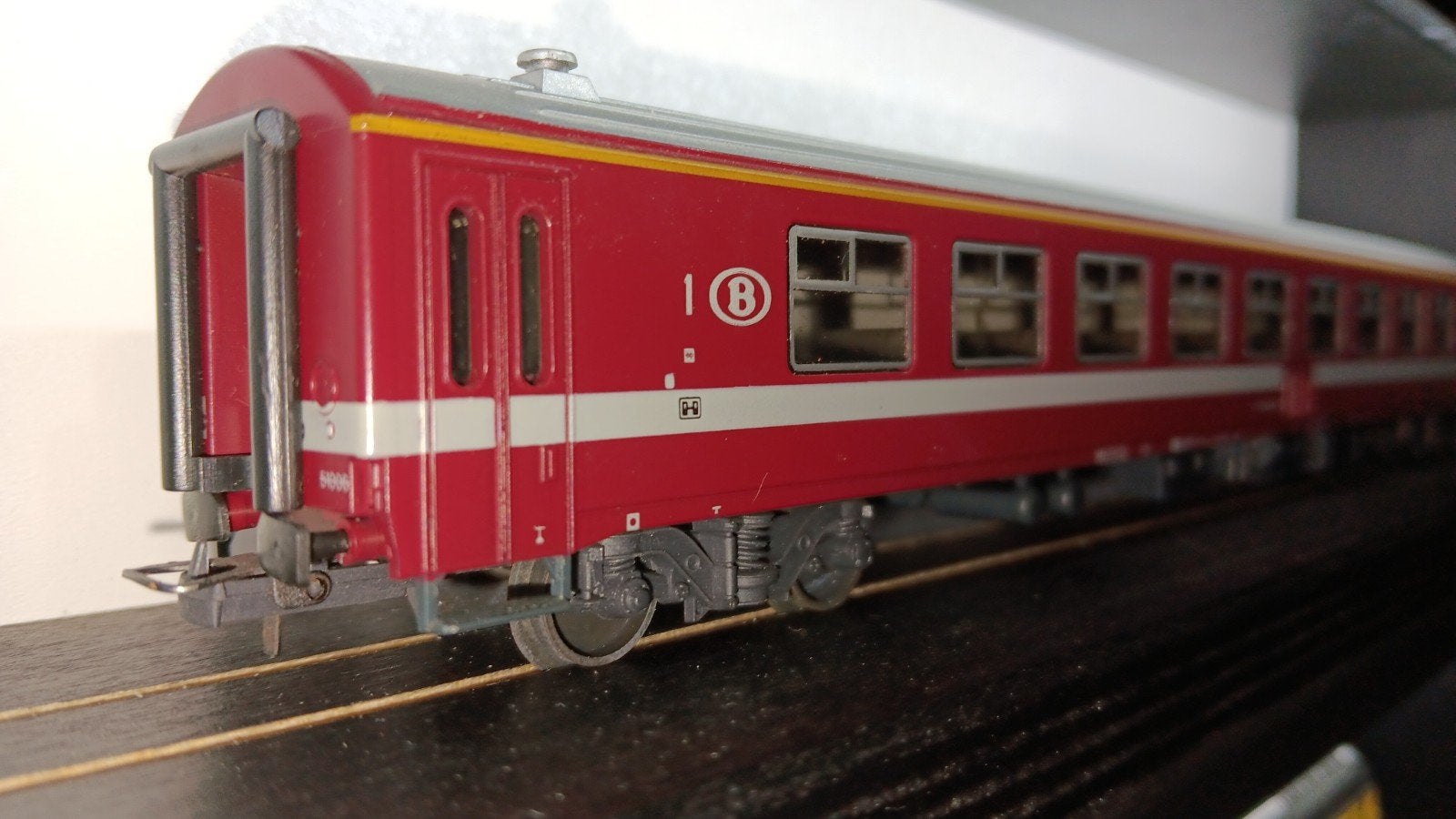Lima M4 NMBS de 1re classe, Hobby & Loisirs créatifs, Wagon, Comme neuf, Enlèvement, Courant continu