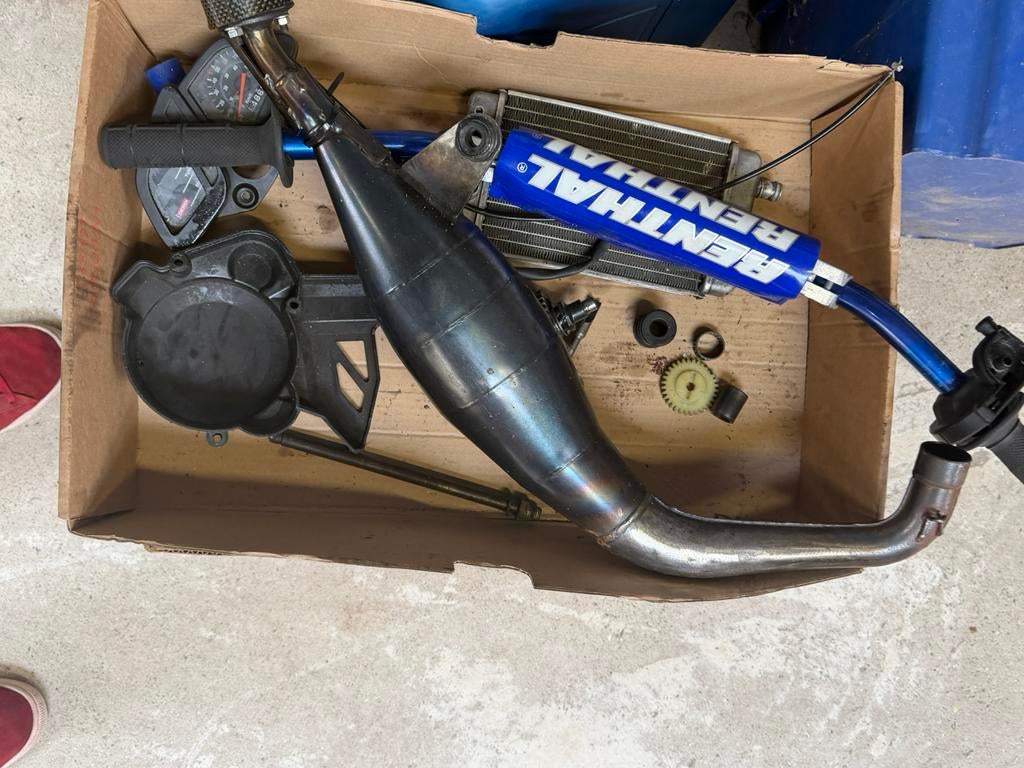 Derbi lot, Fietsen en Brommers, Brommers | Crossbrommers, Zo goed als nieuw, Derbi, Ophalen