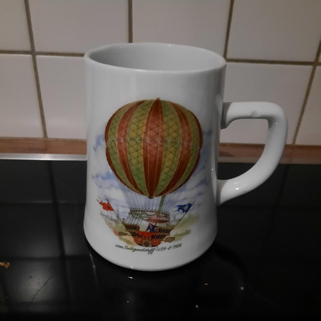 Ballonvaart drinkbeker in porselein . Ongeschonden ., Ophalen of Verzenden, Porselein