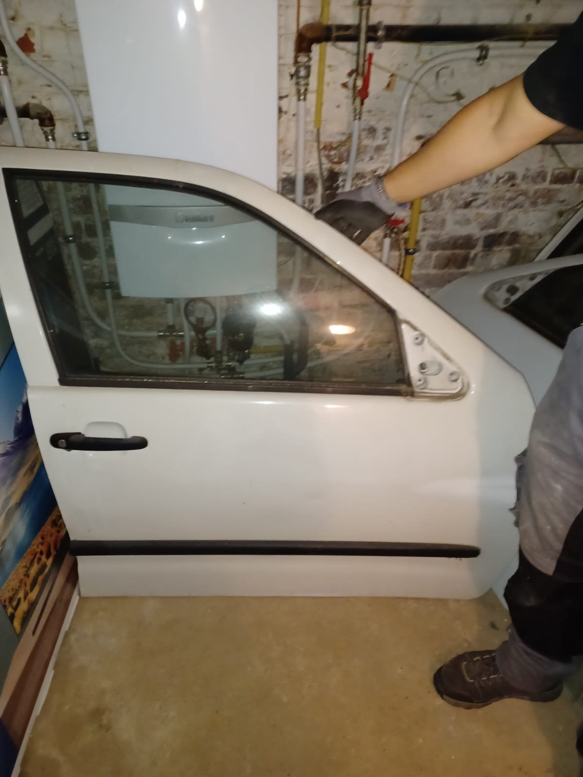 Carrosserie dune volkswagen caddy 2003 blanche, Neuf, Pare-chocs, Volkswagen, Enlèvement