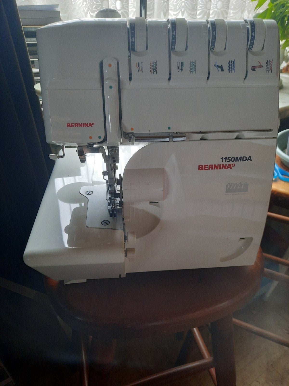 Overlock Bernina, Ophalen of Verzenden, Naaimachine, Bernina