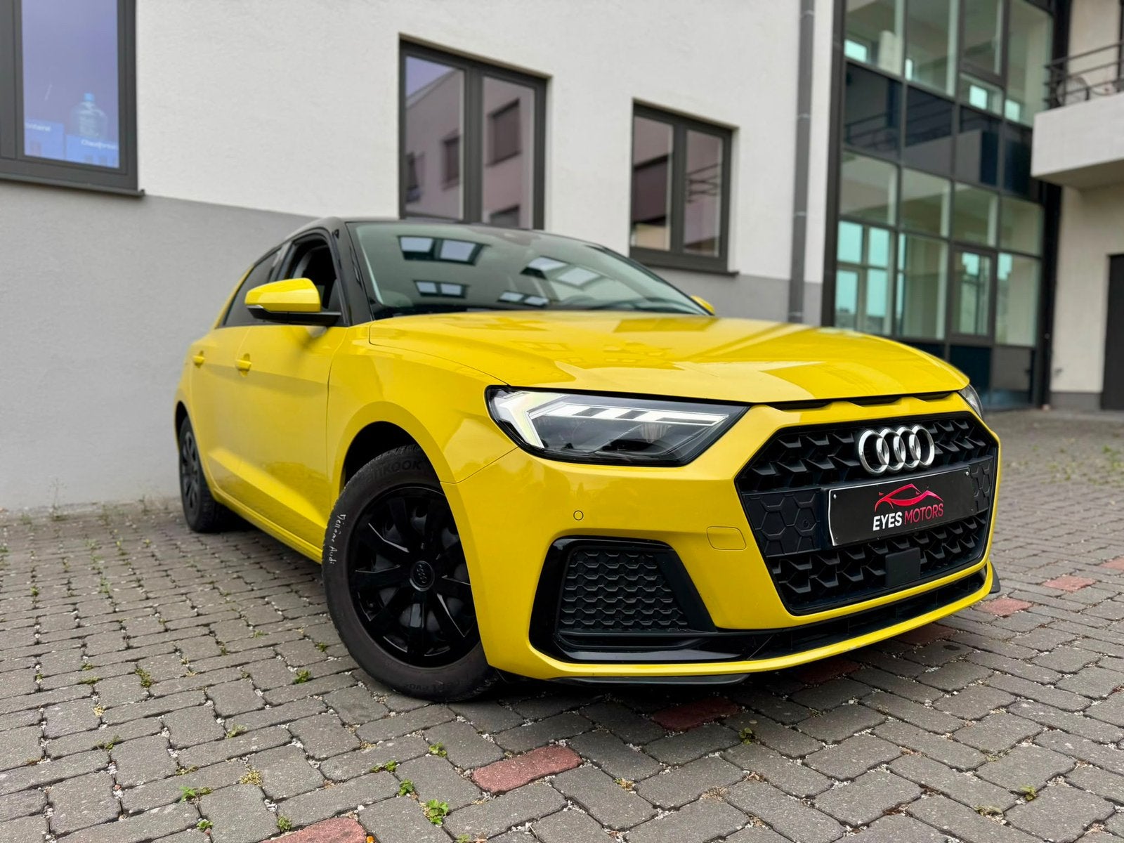AUDI A1 SPORTBACK 25TFSI|2021|80.XXXKM|SUPER BIEN ÉQUIPÉ, Auto's, Automaat, A1, Android Auto, Geel
