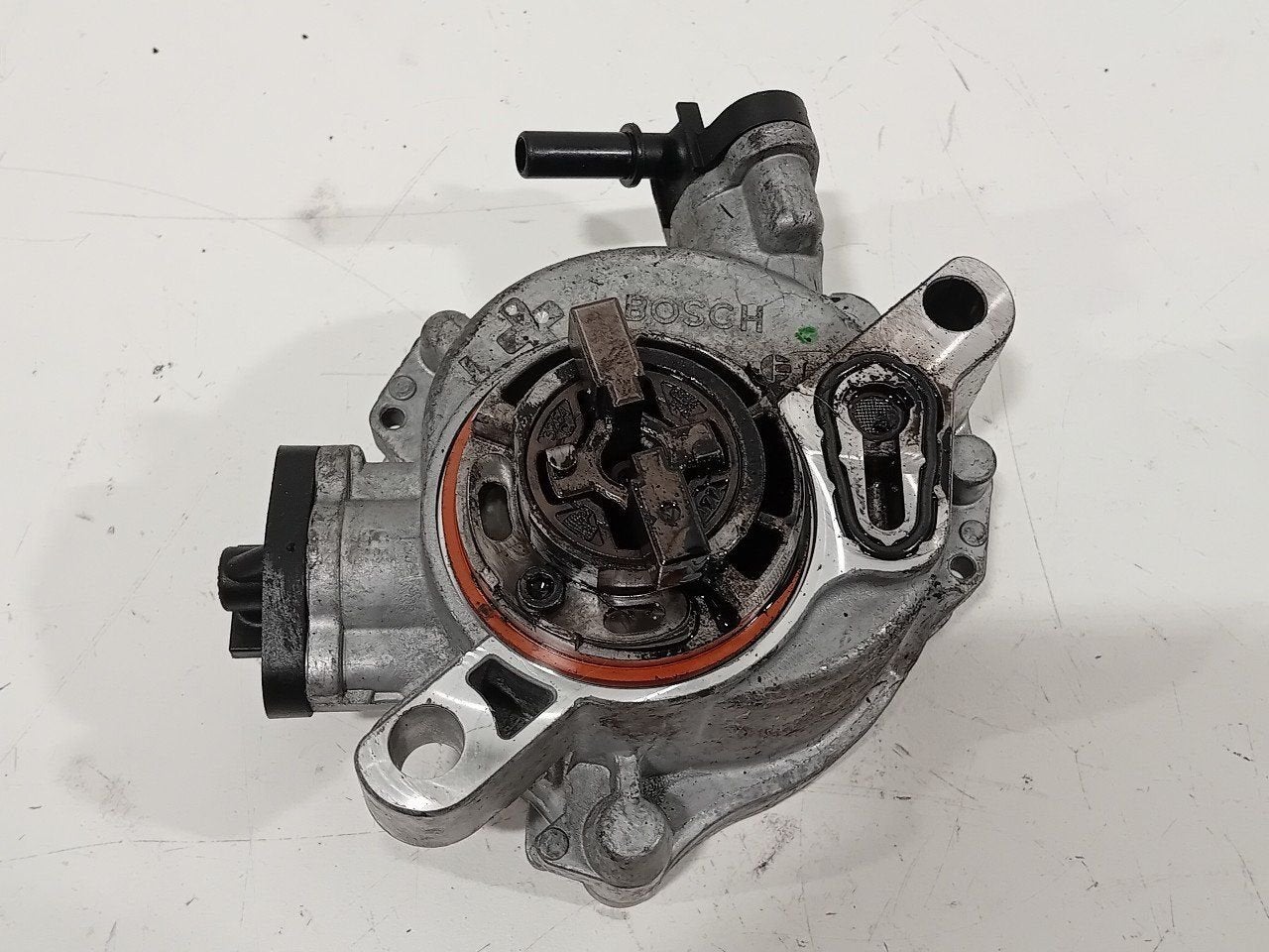 Vacuümpomp Peugeot Partner, Onderdelen@venauto.nl, Van der Ven Autorecycling B.V., Ettenseweg 76, 4706 PB Roosendaal, The Netherlands