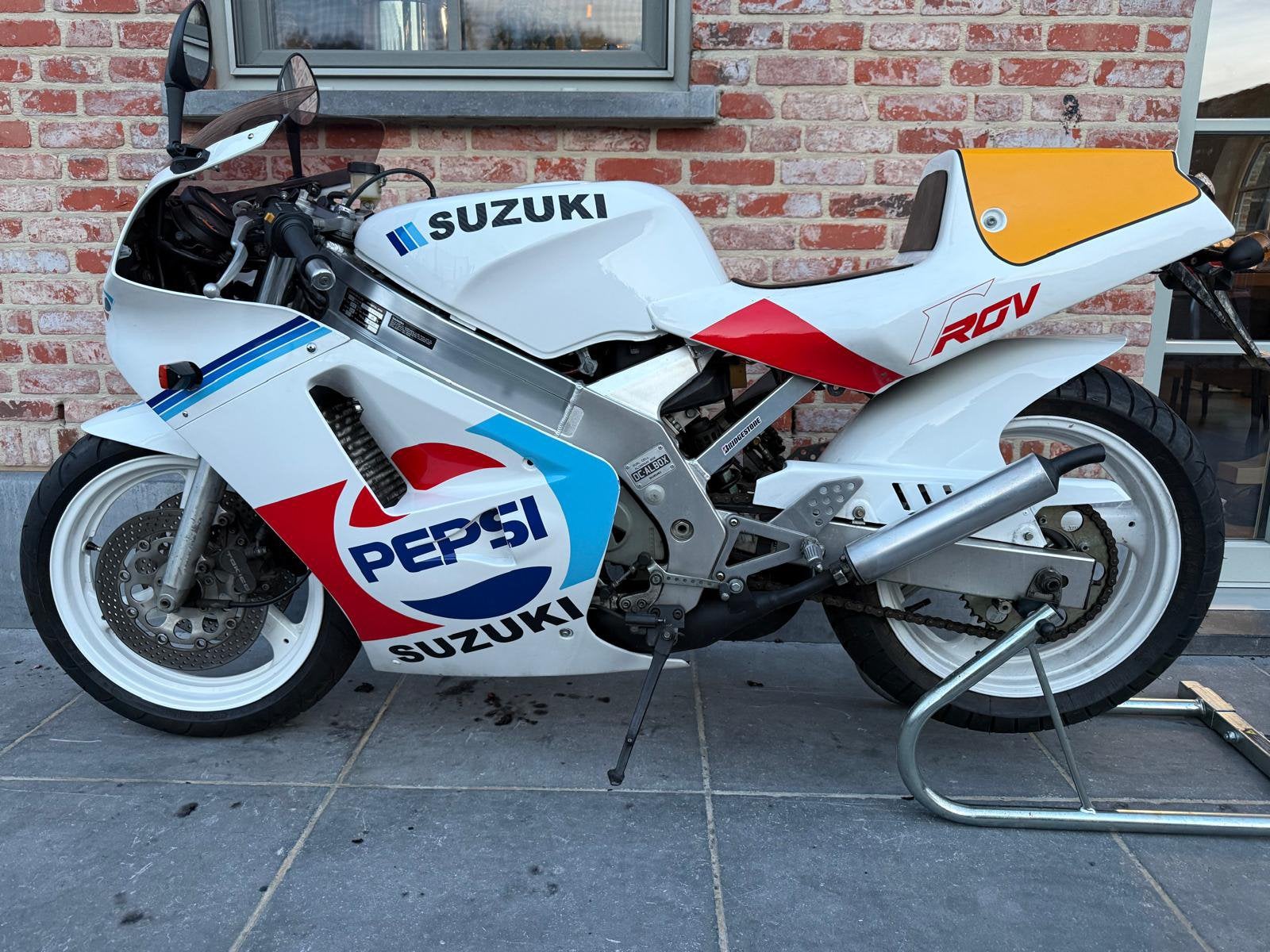 Suzuki rgv 1988  2 tact, Motos, Enlèvement