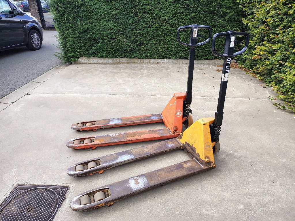 2x BT Lifter transpallet, Bricolage & Construction, Enlèvement, Utilisé