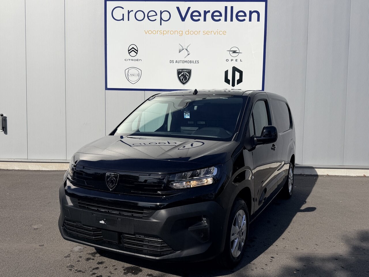 Peugeot Partner XL 130PK Automaat *0KM* LED - SURROUND VIEW, 1498 cc, 0 kg, Zwart, Bedrijf