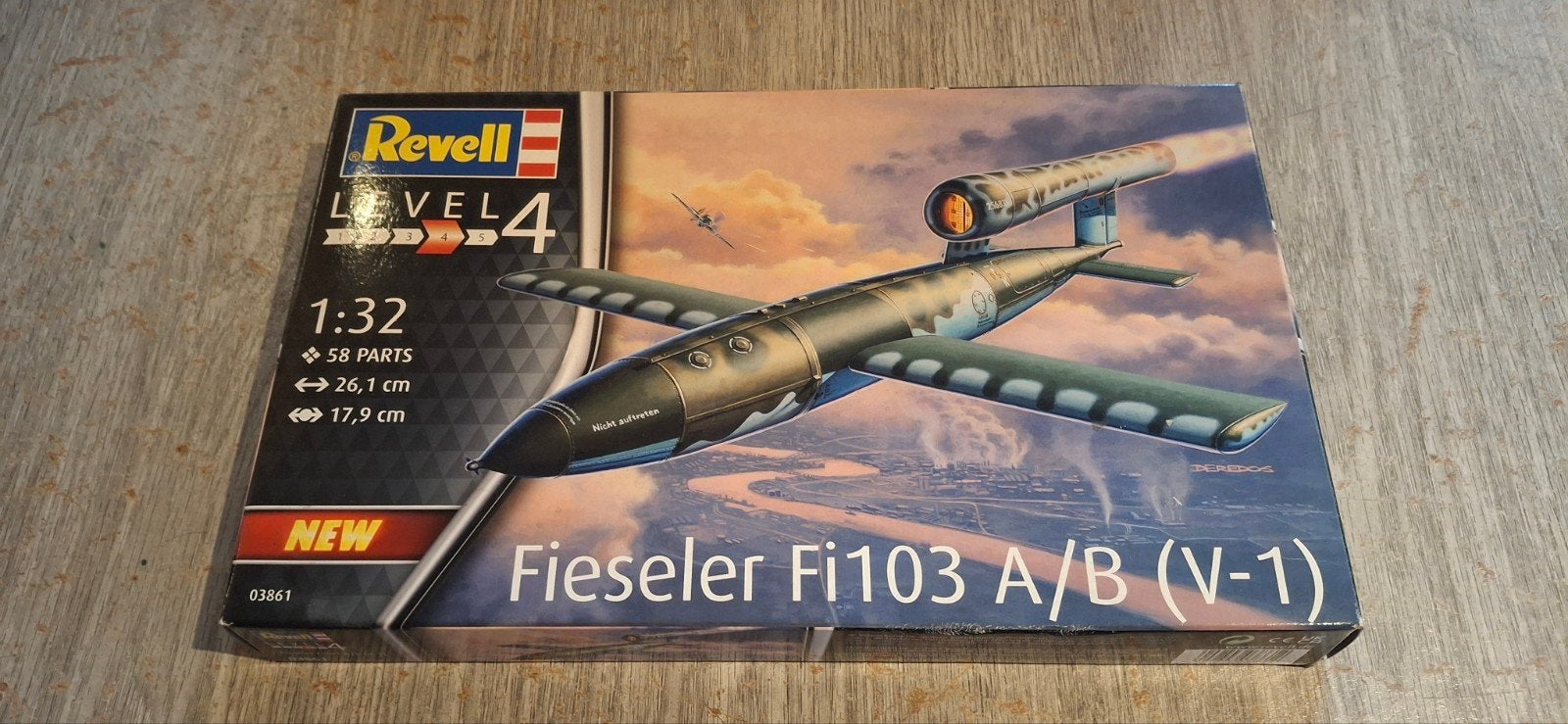revell v1, Enlèvement, Neuf, Plus grand que 1:72, Revell
