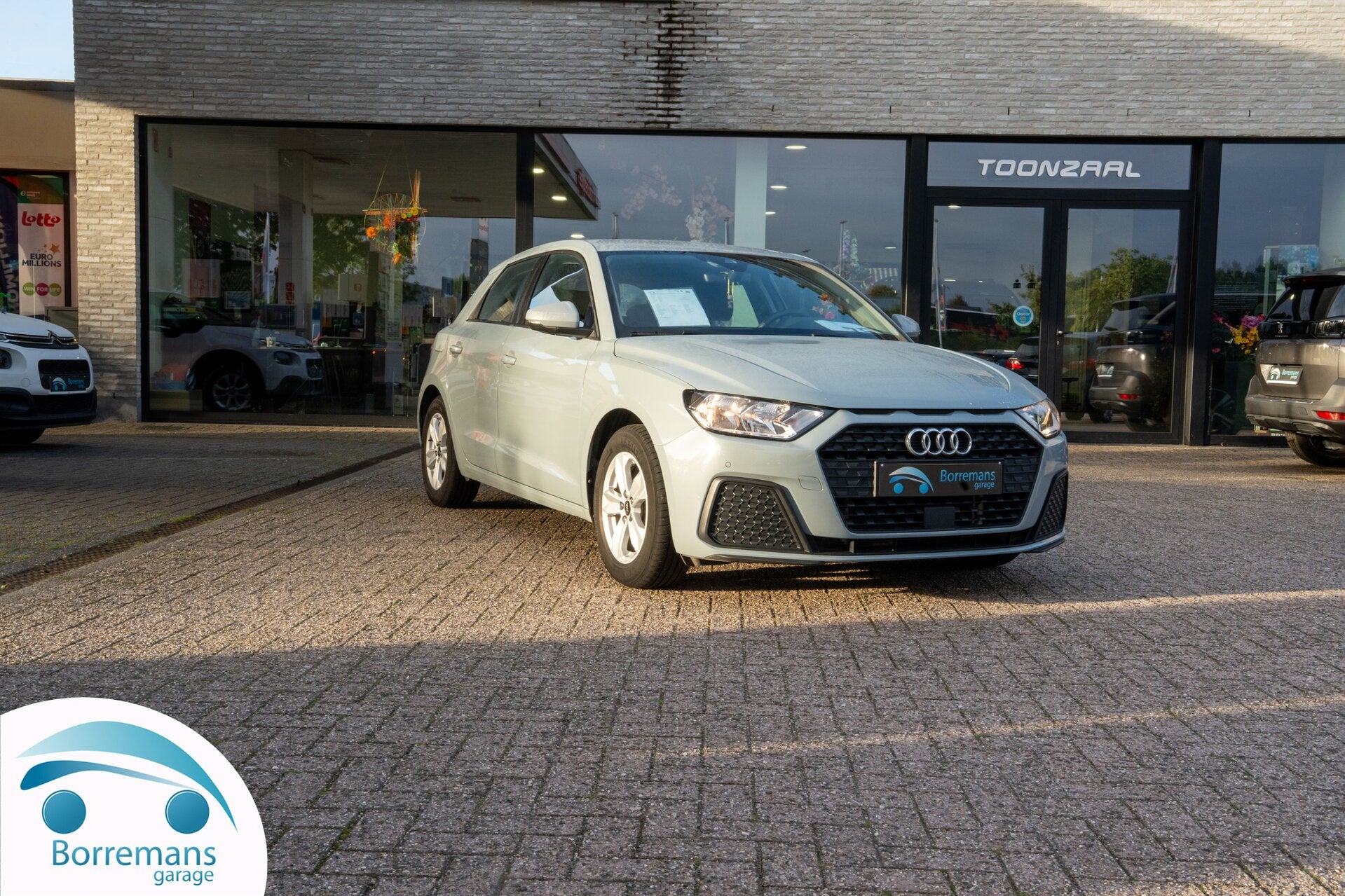Audi A1 Sportback Automaat | Navi | CarPlay | Park Assist |, Autos, 0 kg, Achat, Euro 6, Entreprise