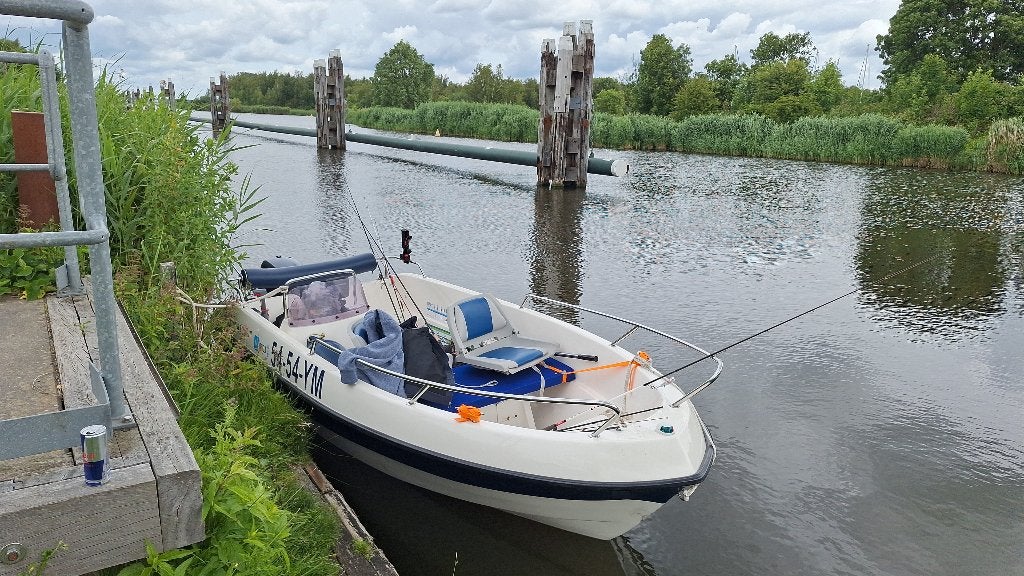 Speedboot  family sun 410 yamaha 40pk 4takt efi, Sports nautiques & Bateaux, Démarrage électrique, 40 ch, Utilisé, Moteur hors-bord