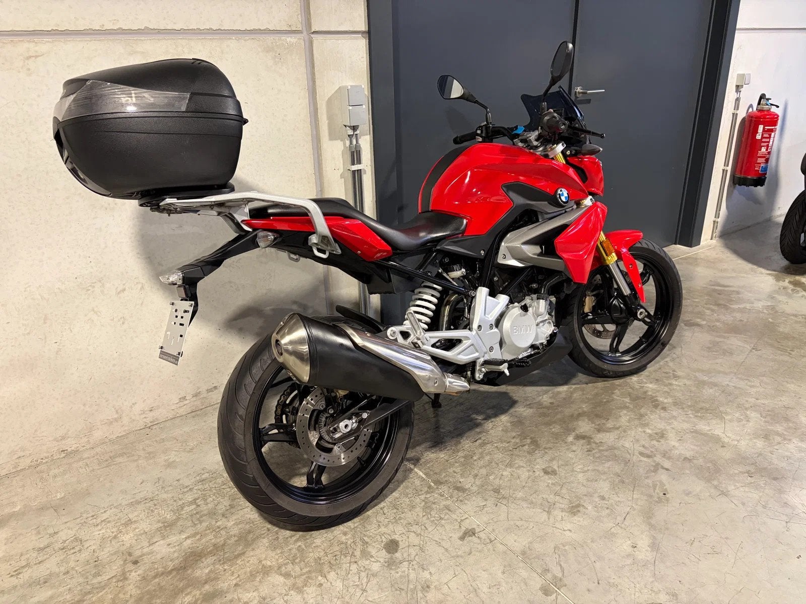 BMW G310R handige naked met topcase (bj 2019), Motoren, 300 cc, Overig, Handgeschakeld, 12 t/m 35 kW