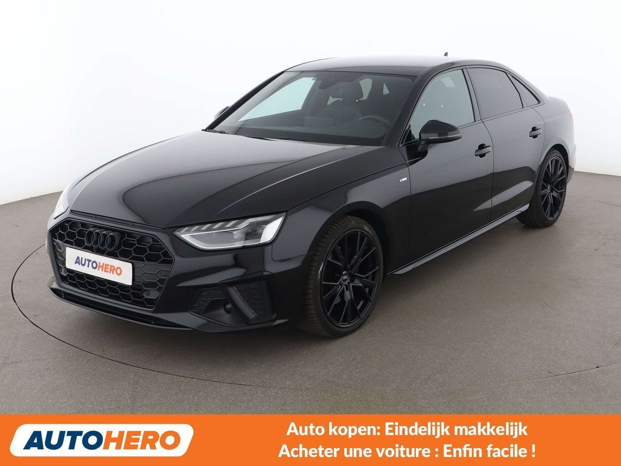 Audi A4 35 TFSI Mild-Hybrid S line (bj 2023, automaat), Auto's, 4 deurs, Gebruikt, A4, Zwart
