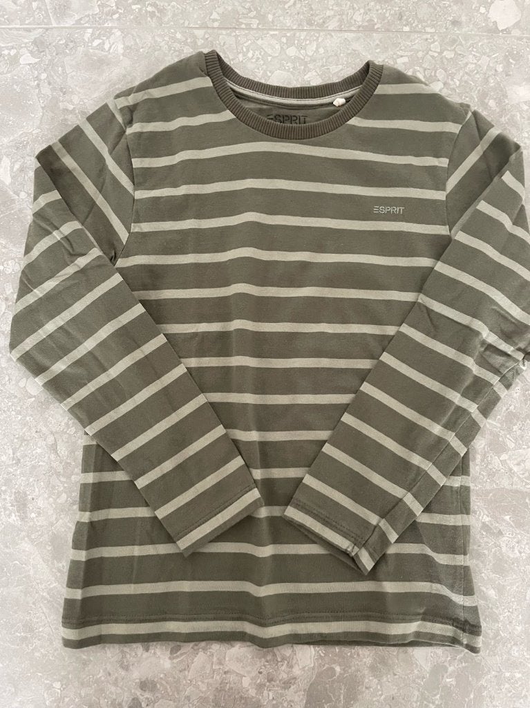 Longsleeve (128/134) nieuw, Nieuw, Ophalen of Verzenden, Esprit, Shirt of Longsleeve