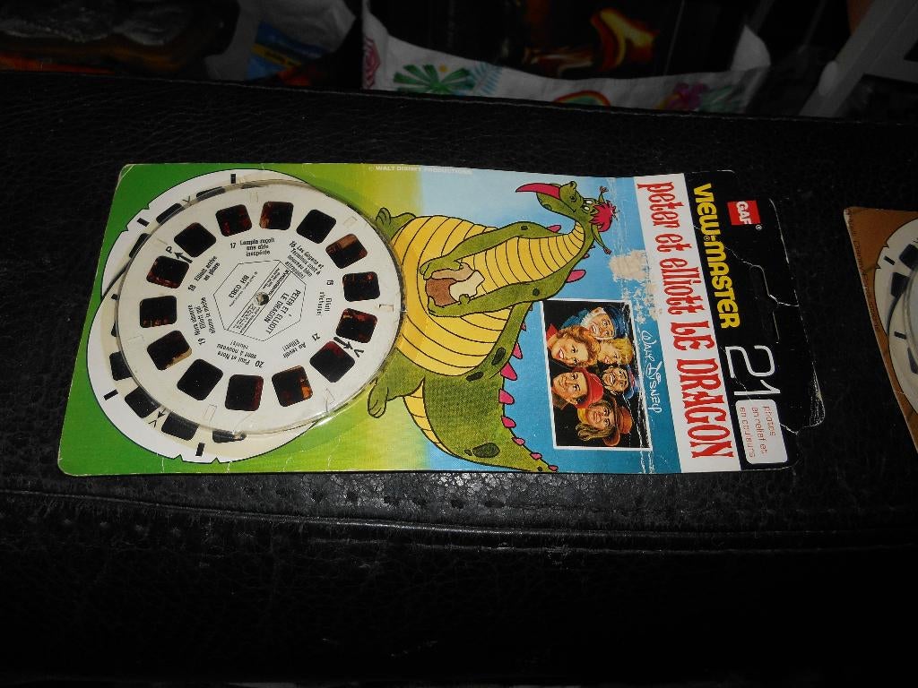 View Master Peter et Elliot le Dragon, Collections, Appareils photo & Matériel cinématographique, Enlèvement ou Envoi