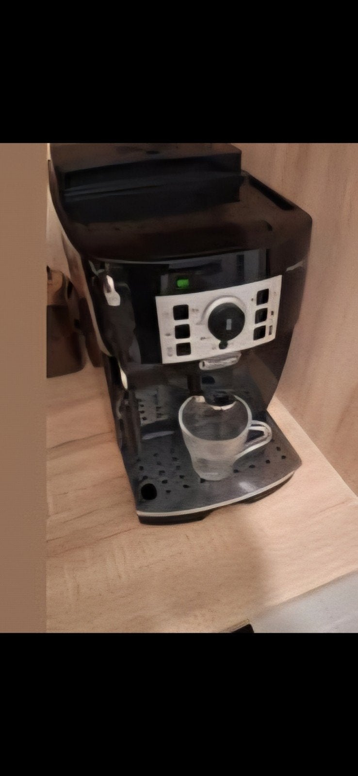 Delonghi Magnifica s koffiezetapparaat, Elektronische apparatuur, Ophalen, Koffiemachine, Gemalen koffie