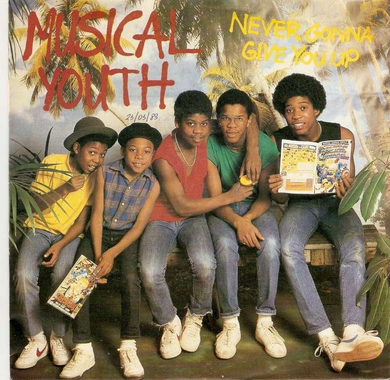 single Musical Youth - Never gonna give you up, 7 inch, Ophalen of Verzenden, Zo goed als nieuw, R&B en Soul