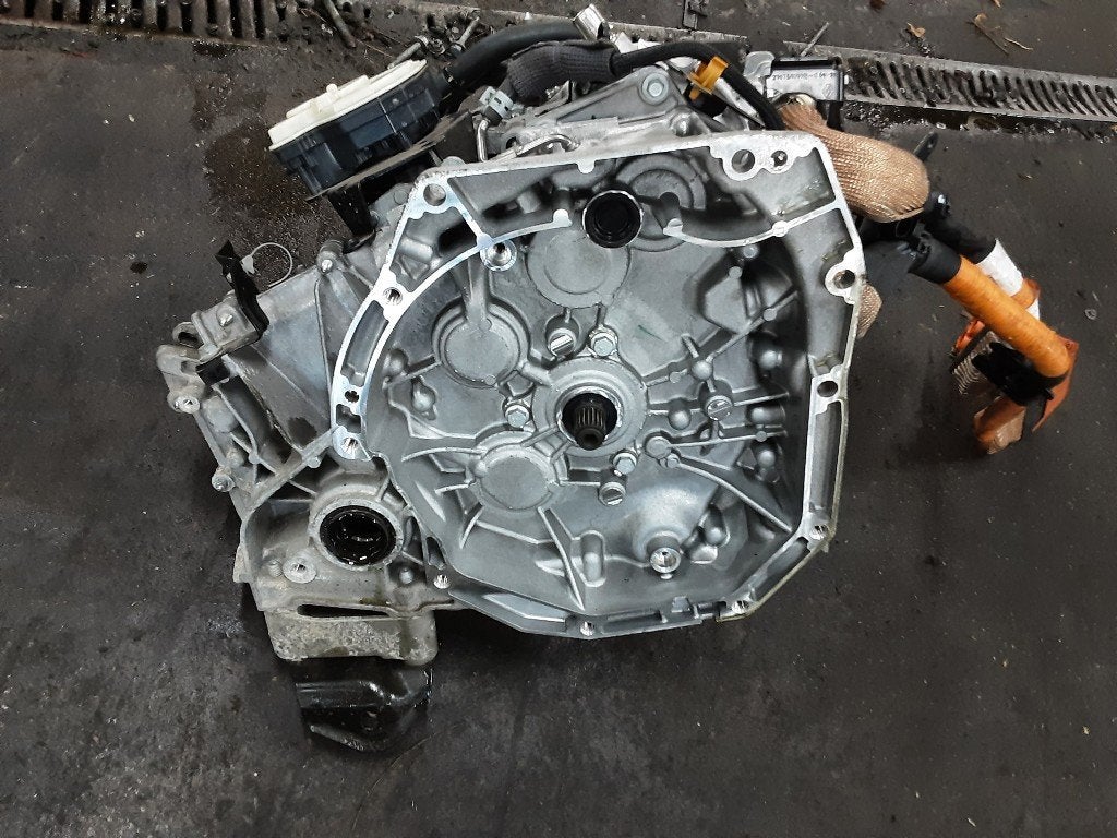 VERSNELLINGSBAK AUTOMAAT Dacia Duster (DJF) (DB1020), Auto-onderdelen, Dacia, Gebruikt, Renault Deutschland AG, Peter-Huppertz-Straße 5
51063  Köln, DE