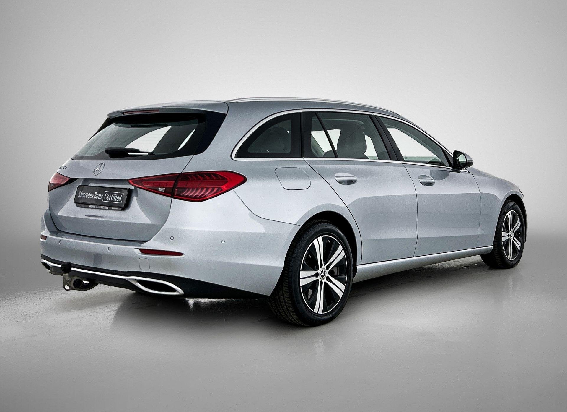 Mercedes-Benz C-Klasse 300 e Break Luxury Line | Trekhaak |, Auto's, Automaat, Dealer onderhouden, 4 cilinders, 313 pk