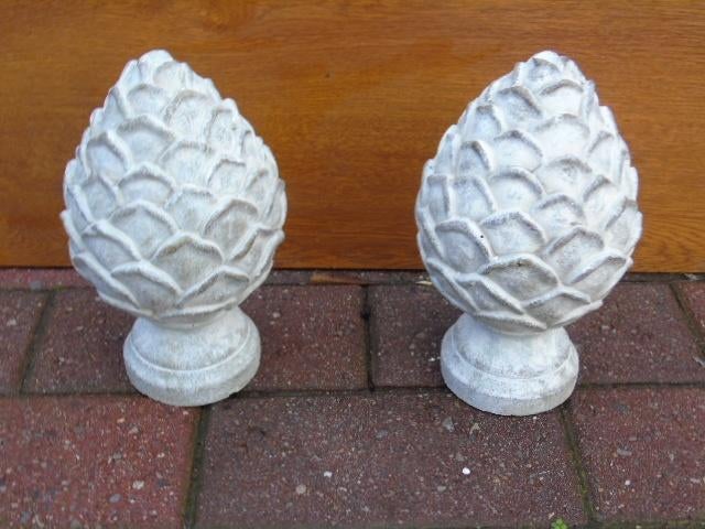 pomme de pin , choux en terre cuite patinée , la paire !, Jardin & Terrasse, Décoration murale de jardin, Neuf, Enlèvement ou Envoi