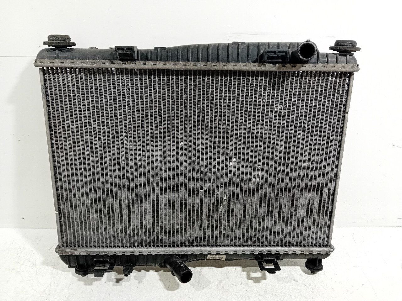 Radiateur Ford Fiesta, Onderdelen@venauto.nl, Van der Ven Autorecycling B.V., Ettenseweg 76, 4706 PB Roosendaal, The Netherlands