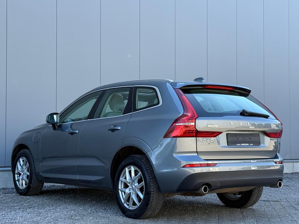 Volvo XC60 2.0 T8 AWD PHEV Inscription Pano 360Camera Dodeh, Auto's, 4 cilinders, 1969 cc, Leder, Bedrijf