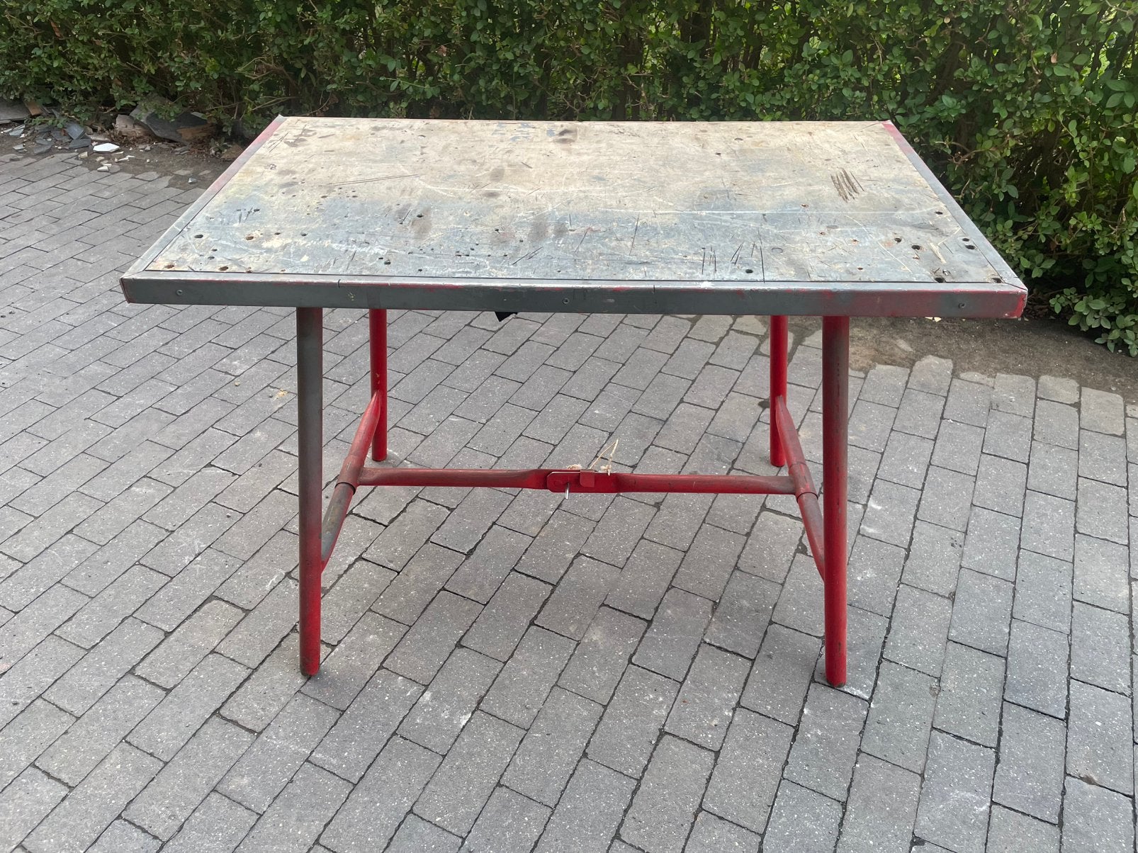 Werkbank, Ophalen
