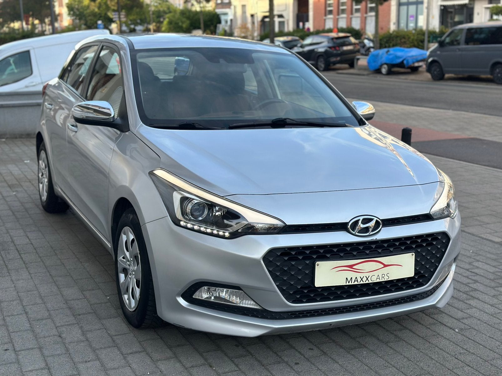 Hyundai i20 1.2i 84pk 2016 Lane Assist Airco Pdc Bluetooth, Achat, Euro 6, Entreprise, 5 places