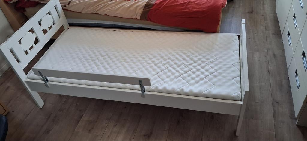 Ikea kinder bed Kritter compleet en als nieuw, Enfants & Bébés, Chambre d'enfant | Lits, Sommier à lattes, Matelas, Enlèvement