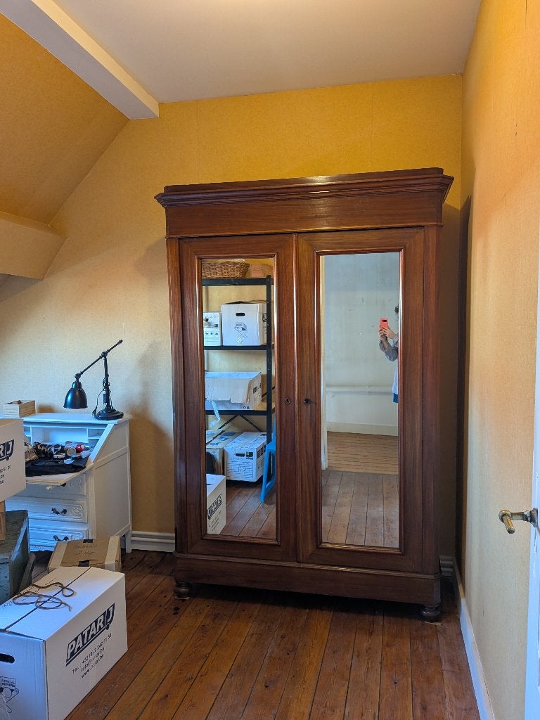 Armoire vintage à donner !, Maison & Meubles, Armoires | Penderies & Garde-robes, Utilisé, 200 cm ou plus, 150 à 200 cm, 50 à 75 cm
