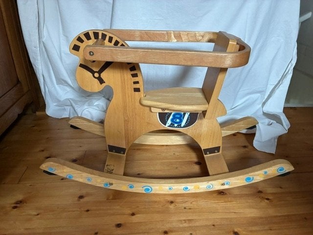 Cheval à bascule, Enlèvement, Comme neuf