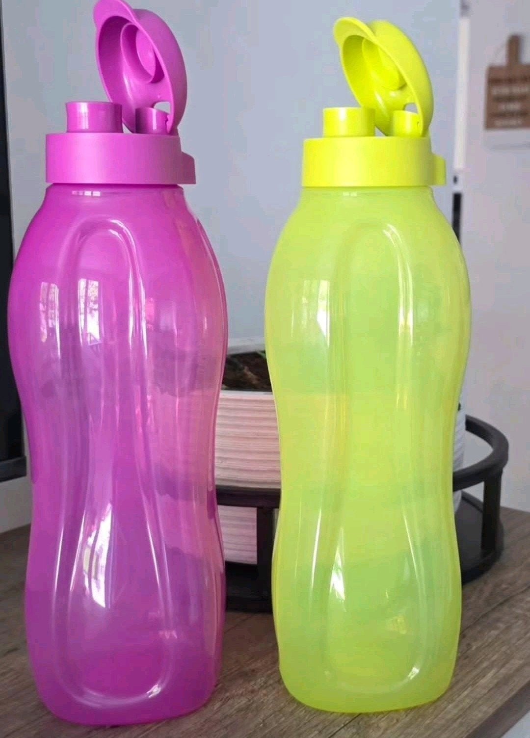 Bouteilles écologiques Tupperware de 1,5 litre, Maison & Meubles, Cuisine| Tupperware, Enlèvement ou Envoi, Neuf