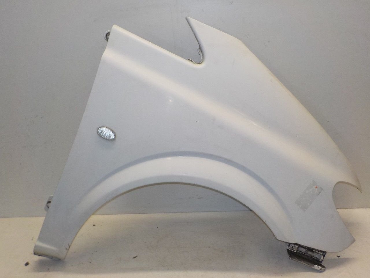 Spatbord rechts voor Mercedes-Benz Vito, Onderdelen@venauto.nl, Van der Ven Autorecycling B.V., Ettenseweg 76, 4706 PB Roosendaal, The Netherlands