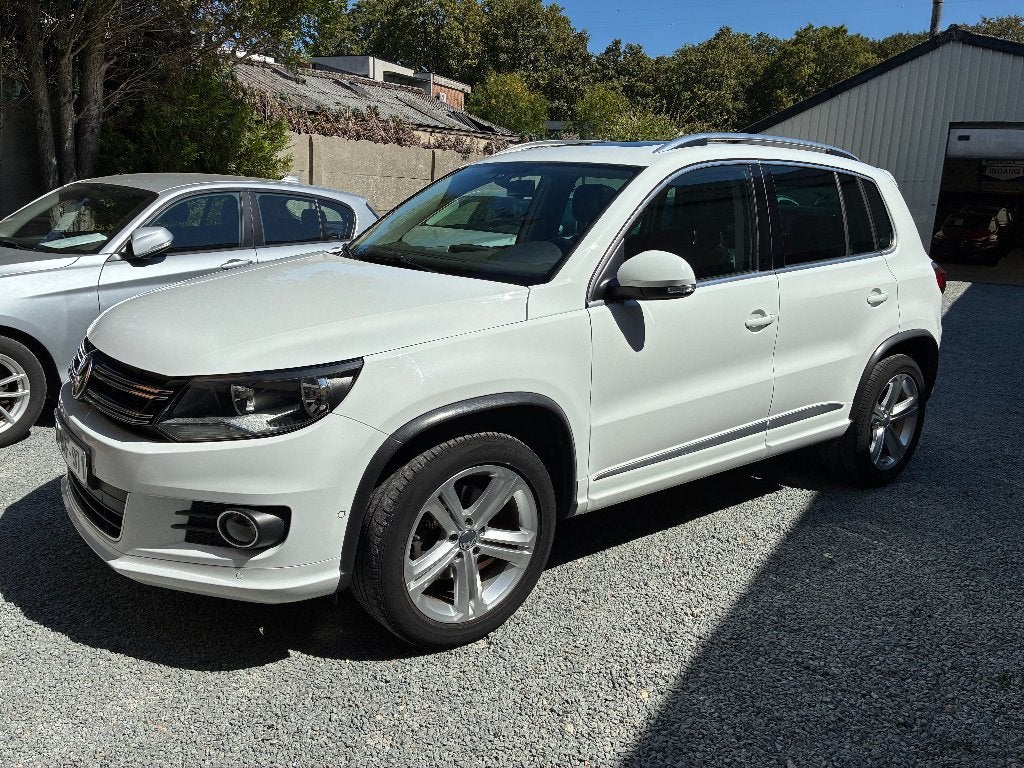 Volkswagen Tiguan 2.0 TDi SCR - R-Line, Auto's, Voorwielaandrijving, Bluetooth, Wit, Leder
