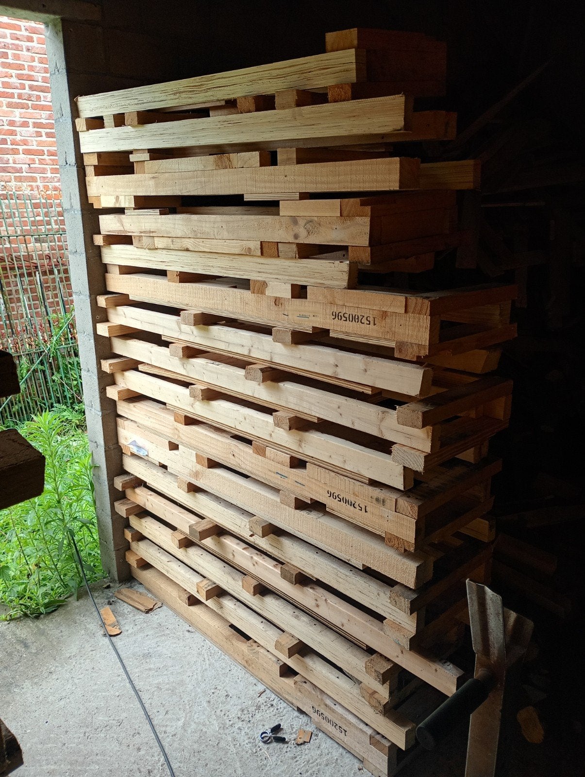 2 stapels Knutselhout of brandhout, Ophalen, 25 tot 50 mm, Zo goed als nieuw, Balk