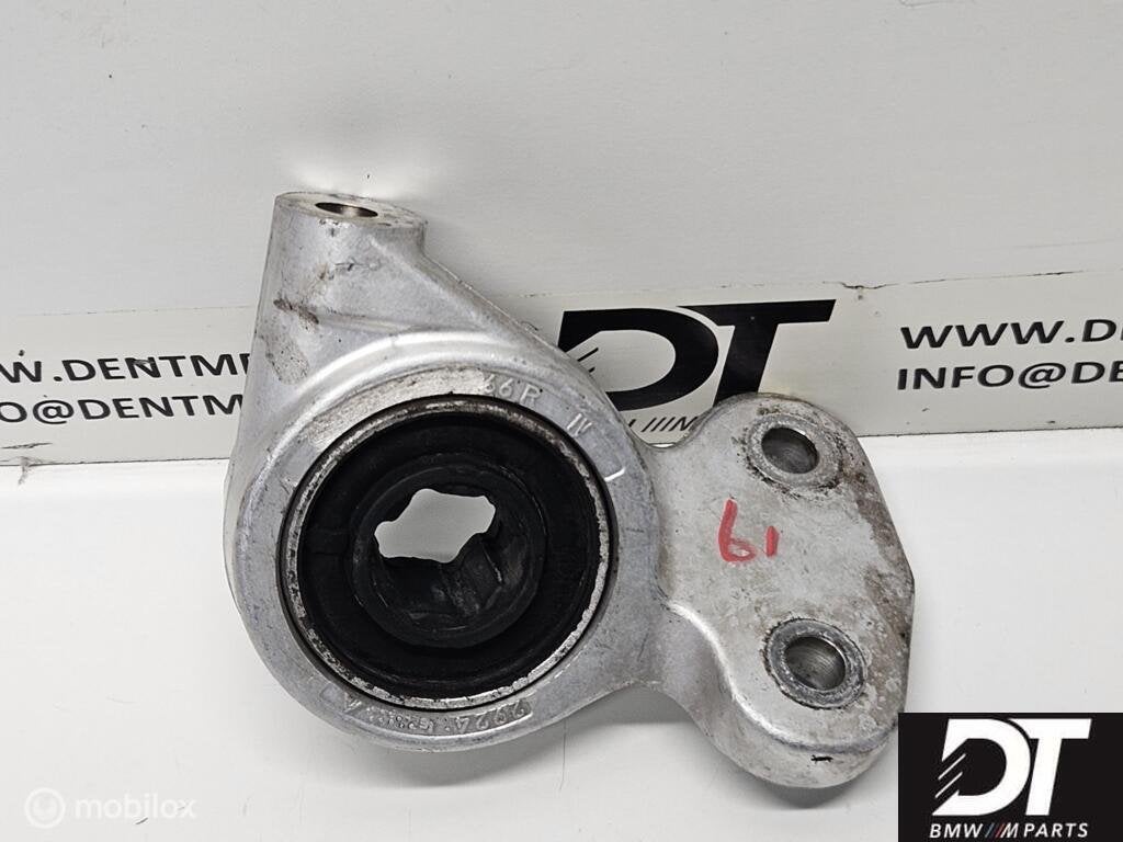 Draagarmrubber rechtsvoor BMW E46 M3 31122229624, Gebruikt, Ophalen of Verzenden, BMW, BMW